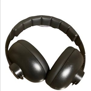 Baby protection headphone